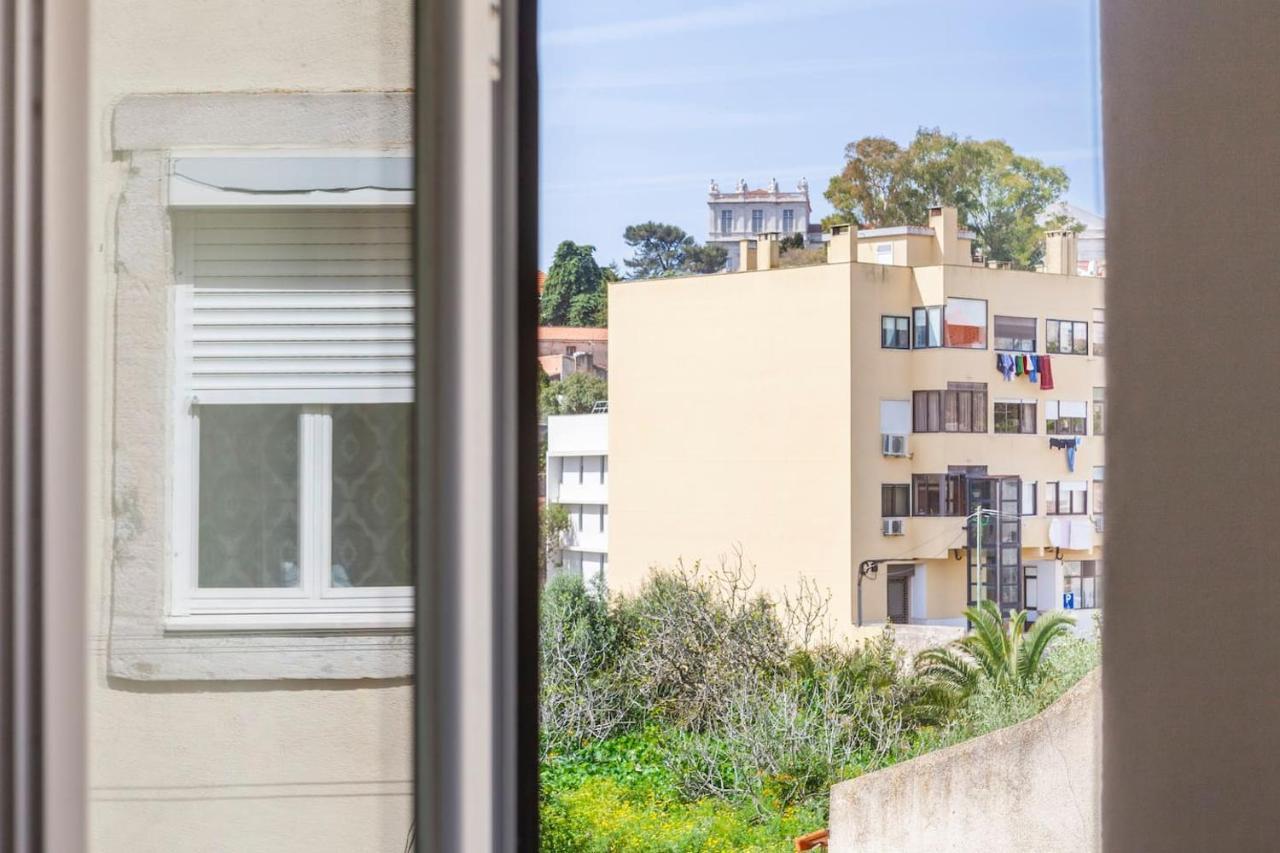 2 Bedroom Apartment For 4 People With Free Public Parking Lizbona Zewnętrze zdjęcie