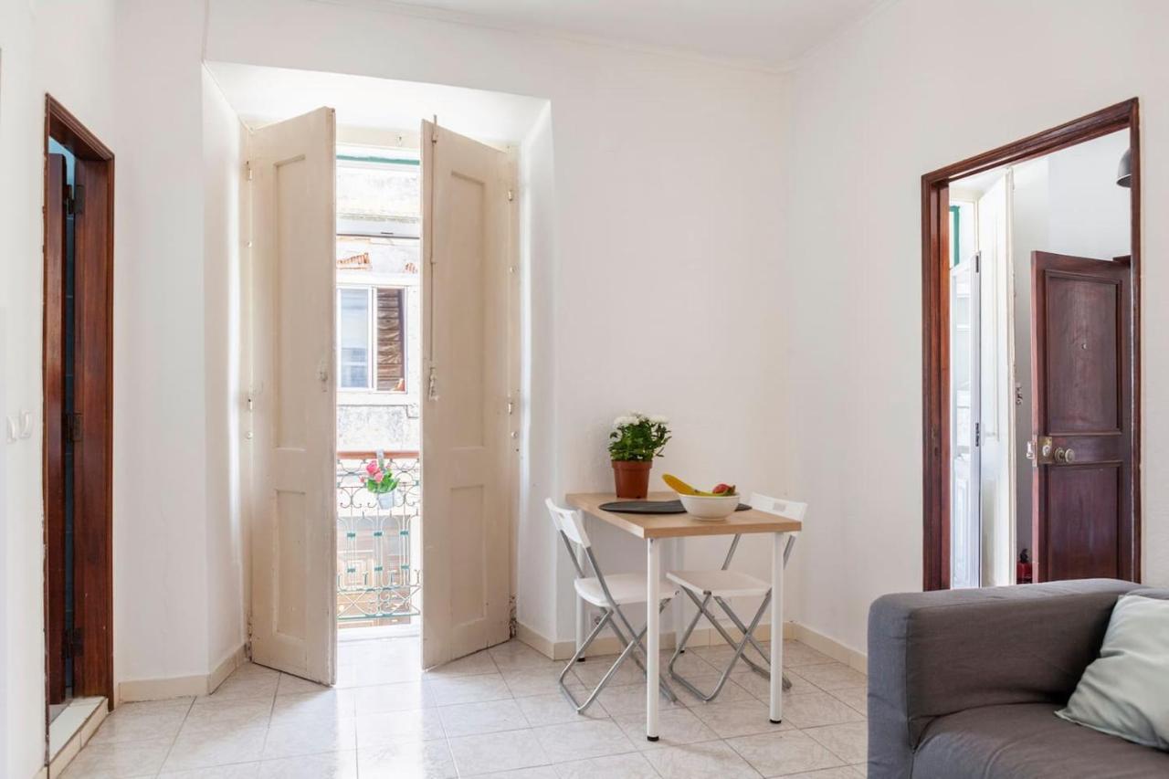 2 Bedroom Apartment For 4 People With Free Public Parking Lizbona Zewnętrze zdjęcie
