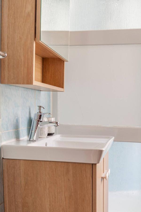2 Bedroom Apartment For 4 People With Free Public Parking Lizbona Zewnętrze zdjęcie